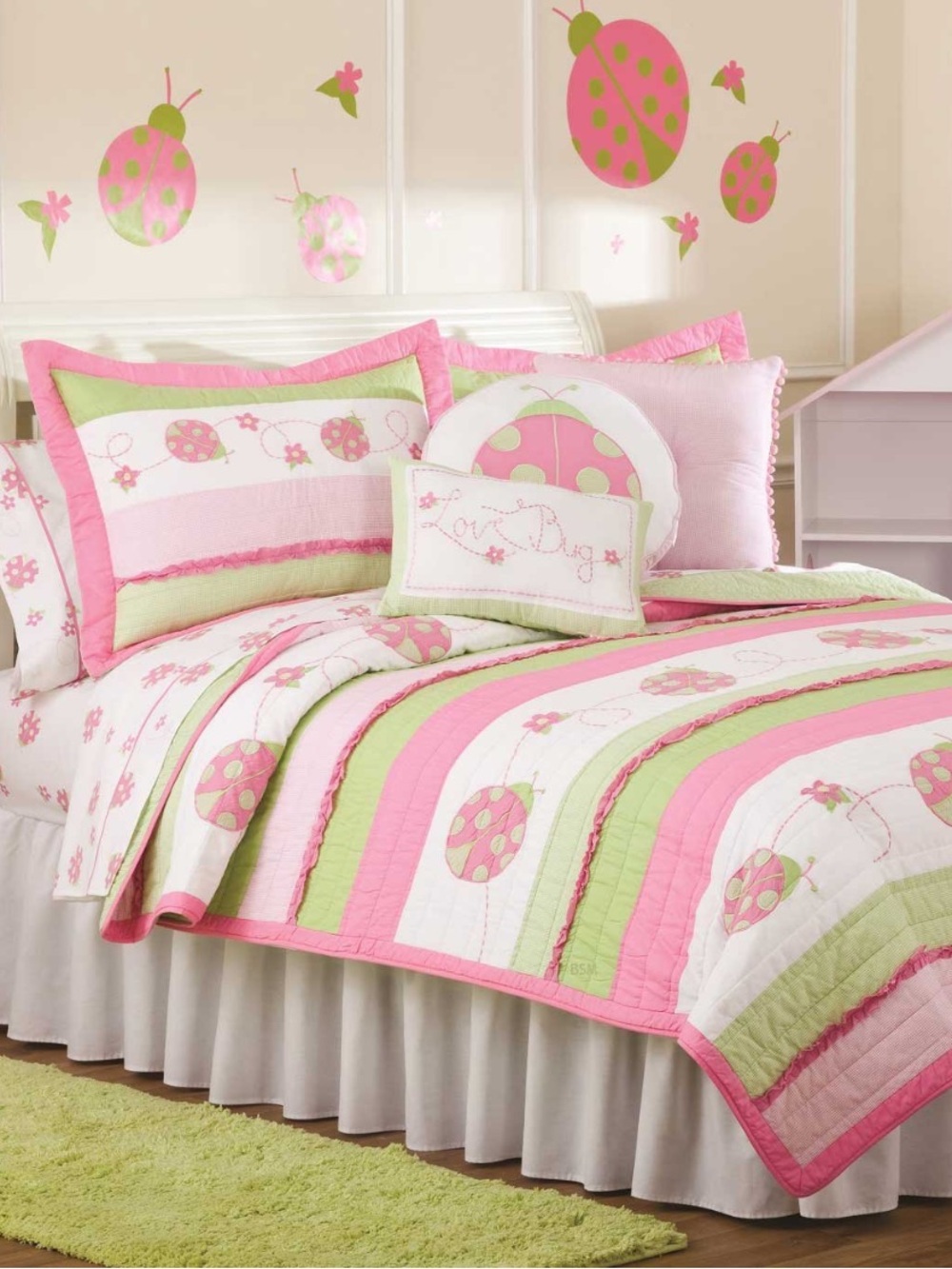 Ladybug Twin Quilt Set - Charming Kids Bedding In Pink & Green